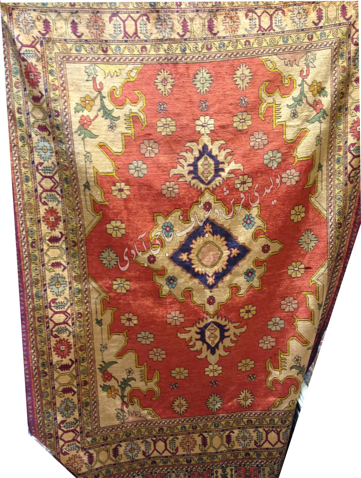 تمام ابریشم دو رو قم فرش دستباف حاجی آبادی