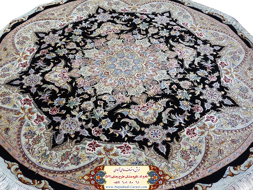 دایره مشکی طرح رضایی  فرش دستباف حاجی آبادی